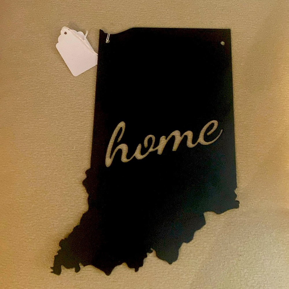 Metal Indiana ‘Home’ wall decor- Brand New!